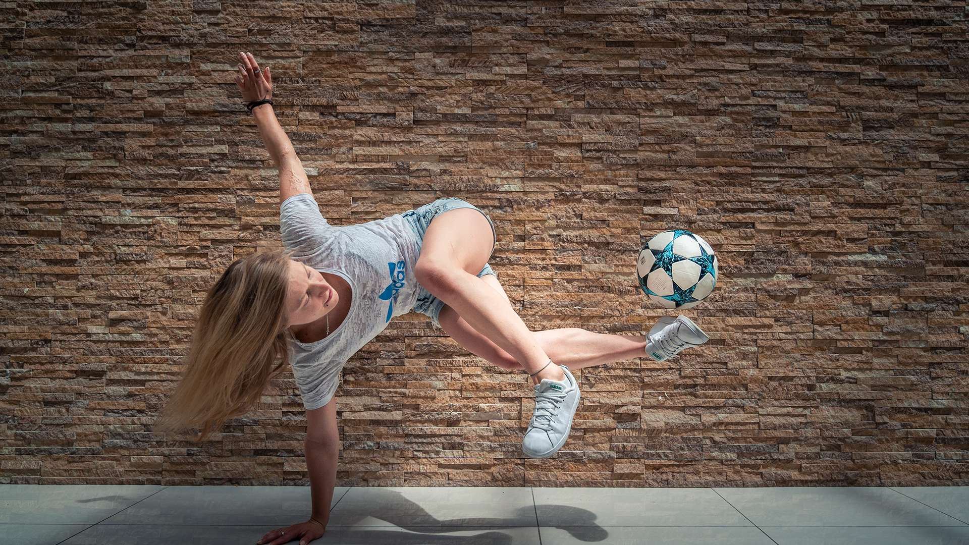 何在国家队 何在国家队